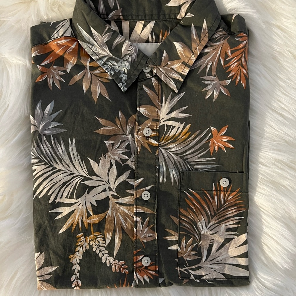 Short Sleeve Shirt - Summer Style Pattern.